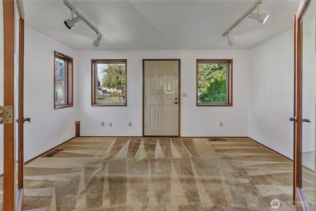 4221 72nd Street E, Tacoma, WA 98443