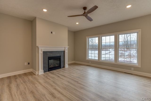 8034 FOREST RIDGE Lane, Lysander, NY 13027