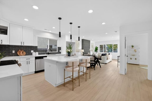 1150 Sevier Avenue, Menlo Park, CA 94025