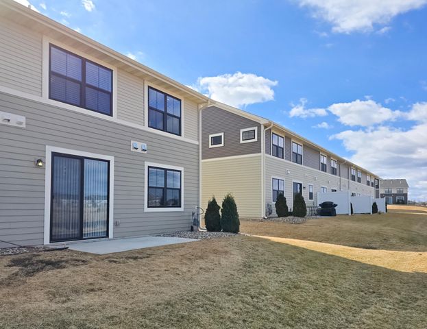 7065 181st Street W, Lakeville, MN 55044