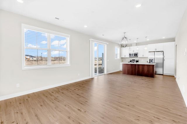 7065 181st Street W, Lakeville, MN 55044