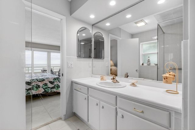 2701 S Ocean Boulevard 21, Highland Beach, FL 33487