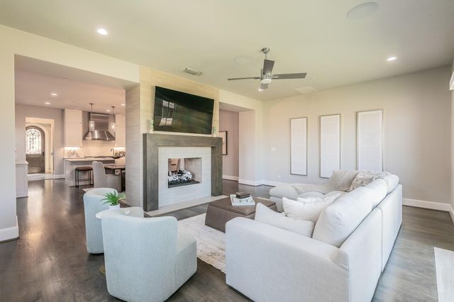 8 Comillas Drive, Westlake, TX 76262