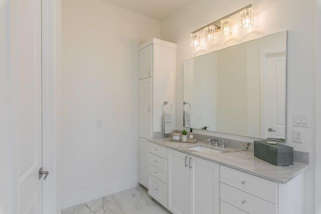 8 Comillas Drive, Westlake, TX 76262