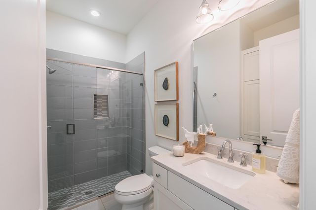 8 Comillas Drive, Westlake, TX 76262