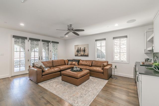 8 Comillas Drive, Westlake, TX 76262