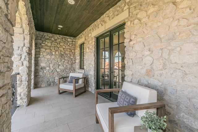 8 Comillas Drive, Westlake, TX 76262