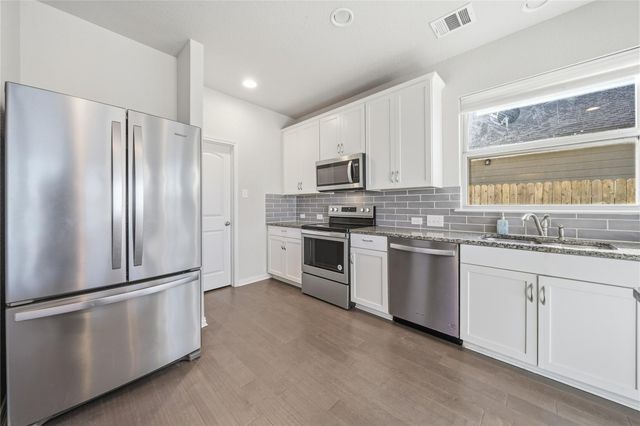 134 Finley ST, Hutto, TX 78634