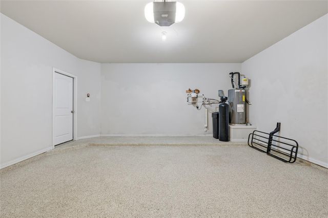 134 Finley ST, Hutto, TX 78634