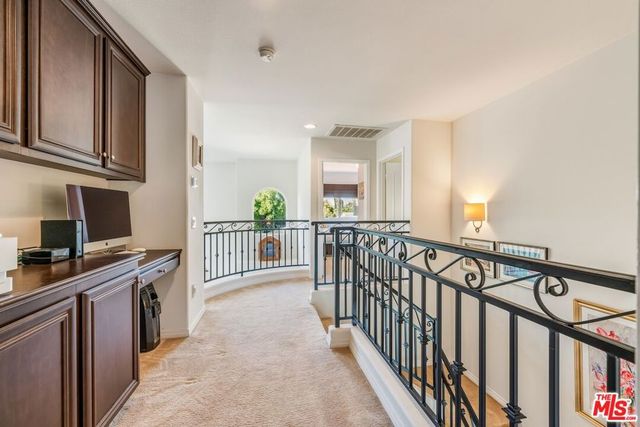 7466 Louise Avenue, Lake Balboa, CA 91406