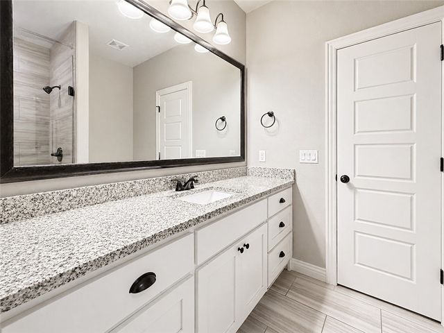 3200 SW Satinwood, Bentonville, AR 72713
