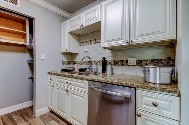 4532 DEVONSHIRE ROAD, Tampa, FL 33634