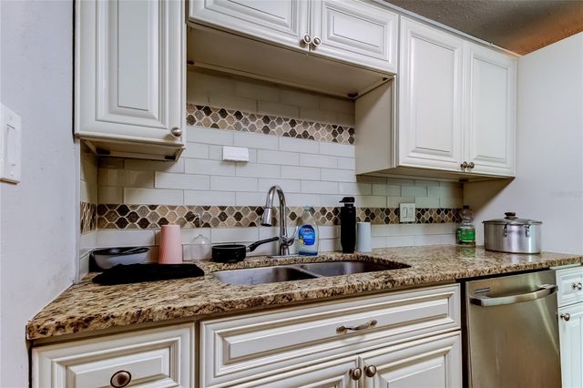 4532 DEVONSHIRE ROAD, Tampa, FL 33634