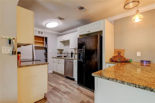 4532 DEVONSHIRE ROAD, Tampa, FL 33634