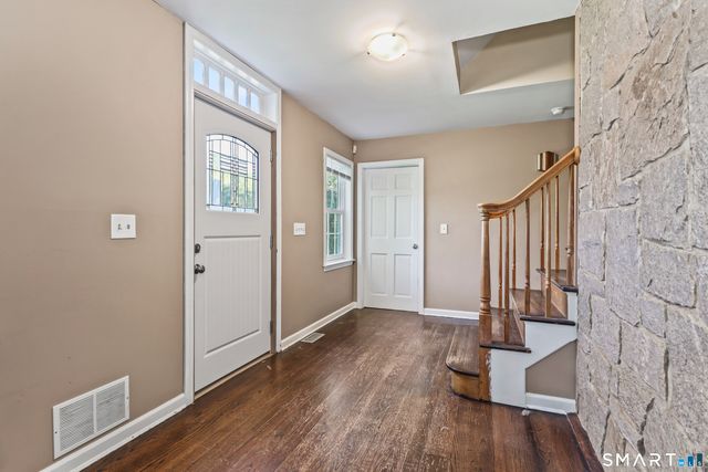 69 Nonnewaug Road, Woodbury, CT 06798
