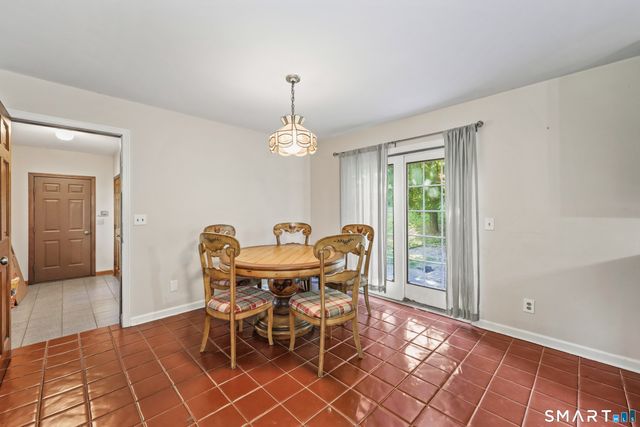 69 Nonnewaug Road, Woodbury, CT 06798