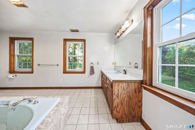 69 Nonnewaug Road, Woodbury, CT 06798