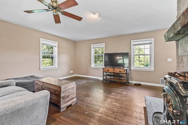 69 Nonnewaug Road, Woodbury, CT 06798
