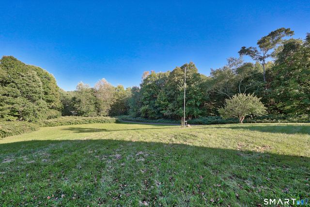 69 Nonnewaug Road, Woodbury, CT 06798