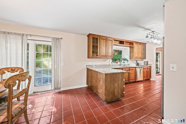 69 Nonnewaug Road, Woodbury, CT 06798