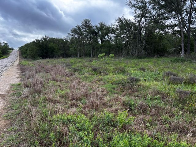 747 County Road 467, Thrall, TX 76578