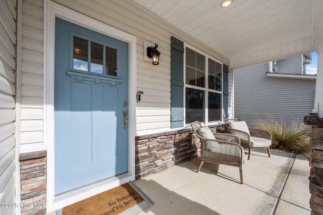 910 Terraces Lane, Hampstead, NC 28443