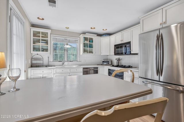 303 Bell Place, Sea Girt, NJ 08750