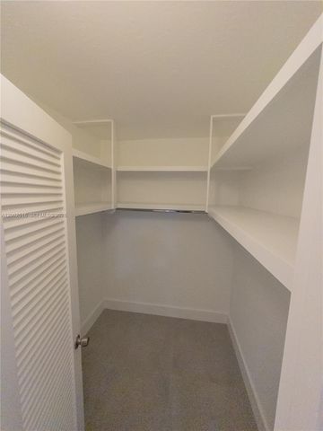 5400 NW 18th St 3N, Lauderhill, FL 33313