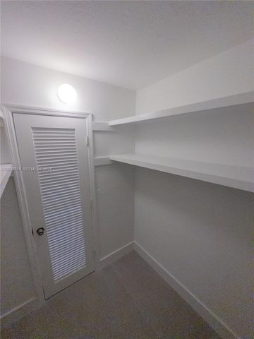 5400 NW 18th St 3N, Lauderhill, FL 33313