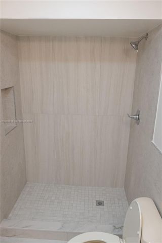 5400 NW 18th St 3N, Lauderhill, FL 33313