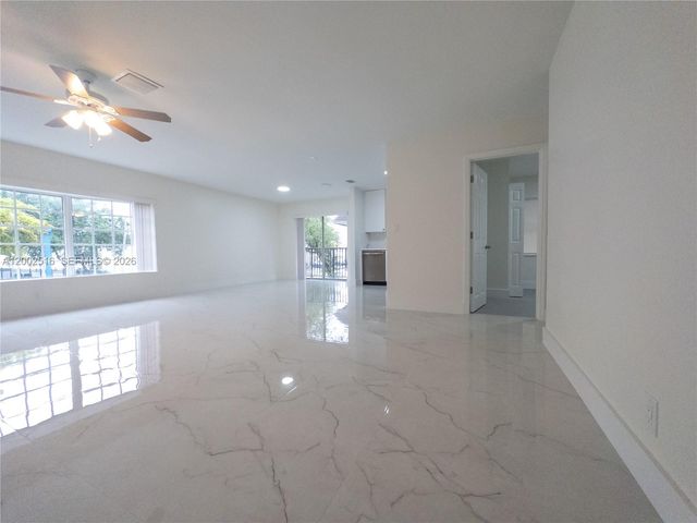 5400 NW 18th St 3N, Lauderhill, FL 33313