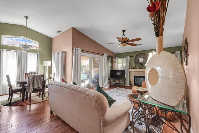 661 Mendocino Ct, Los Banos, CA 93635