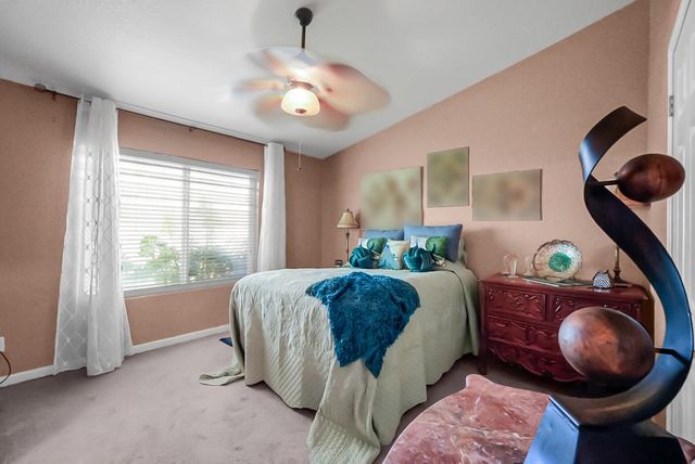 661 Mendocino Ct, Los Banos, CA 93635