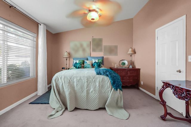 661 Mendocino Ct, Los Banos, CA 93635