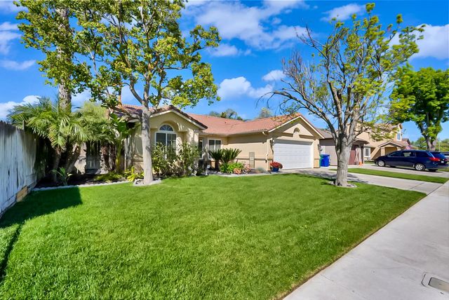 661 Mendocino Ct, Los Banos, CA 93635