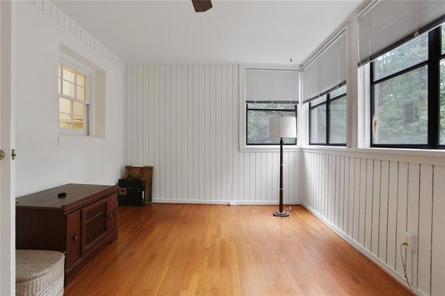 158 Maribeau NW Square, Atlanta, GA 30327