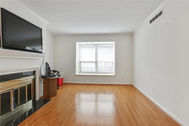 158 Maribeau NW Square, Atlanta, GA 30327