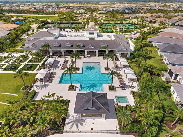 10145 Timber Creek Way, Palm Beach Gardens, FL 33412