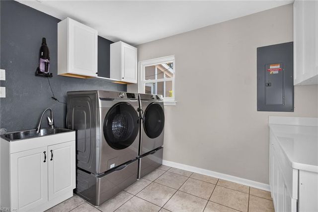 1905 Mariner CT, Virginia Beach, VA 23454