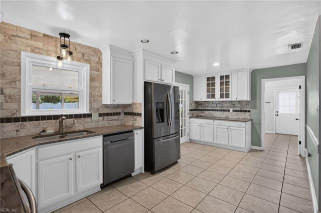 1905 Mariner CT, Virginia Beach, VA 23454