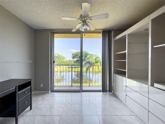 7145 Huntington Lane 303, Delray Beach, FL 33446