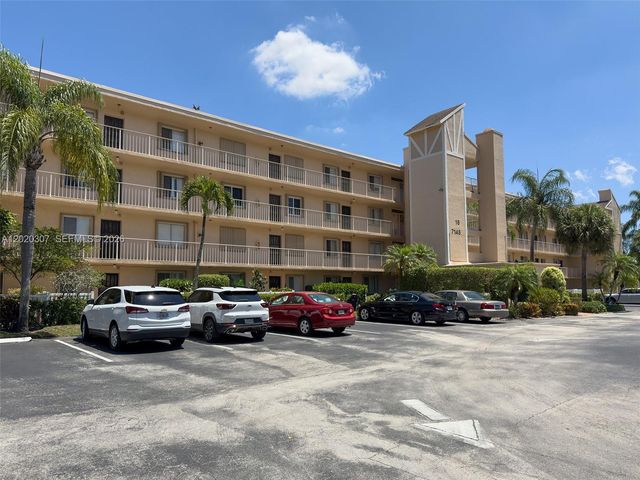 7145 Huntington Lane 303, Delray Beach, FL 33446