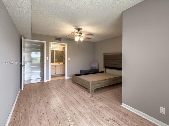 7145 Huntington Lane 303, Delray Beach, FL 33446