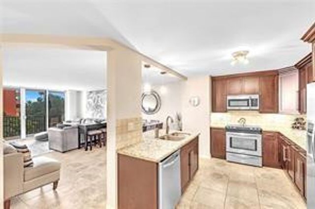 1150 HILLSBORO MILE 514, Hillsboro Beach, FL 33062