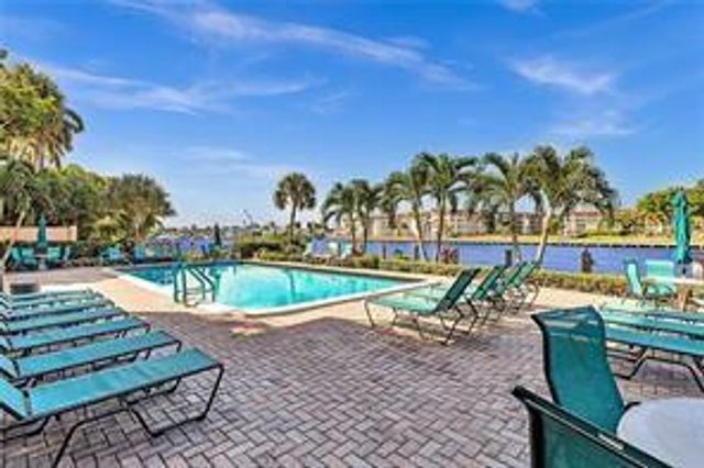 1150 HILLSBORO MILE 514, Hillsboro Beach, FL 33062