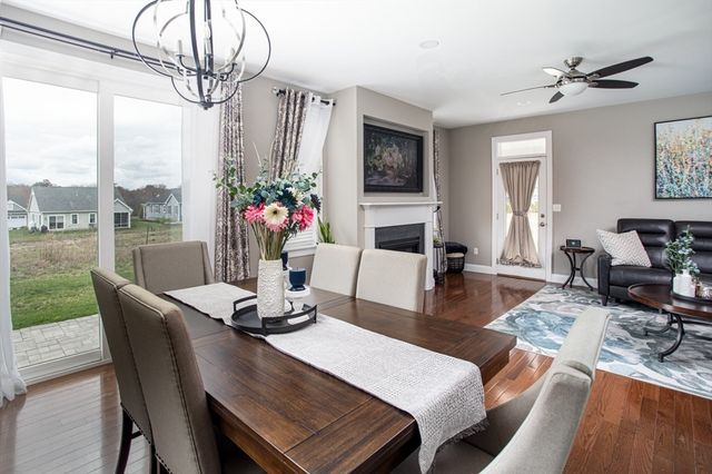 32 Sophia Dr, Rehoboth, MA 02769