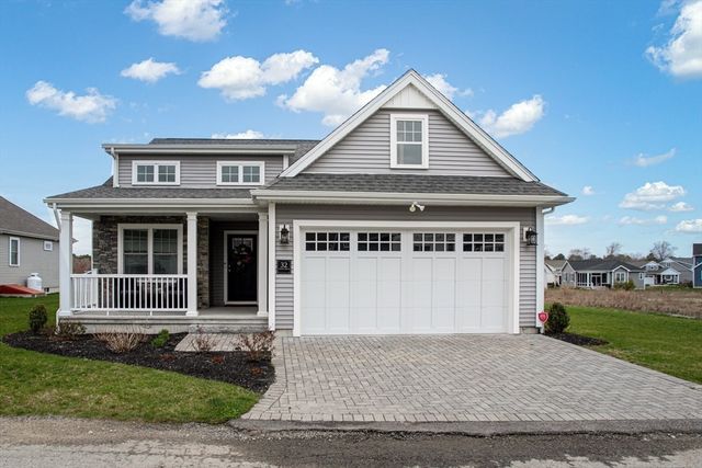 32 Sophia Dr, Rehoboth, MA 02769