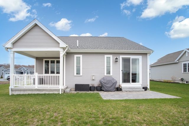 32 Sophia Dr, Rehoboth, MA 02769