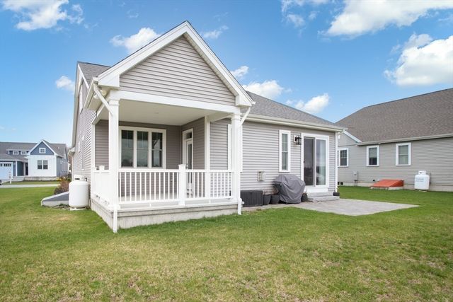 32 Sophia Dr, Rehoboth, MA 02769