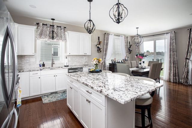 32 Sophia Dr, Rehoboth, MA 02769